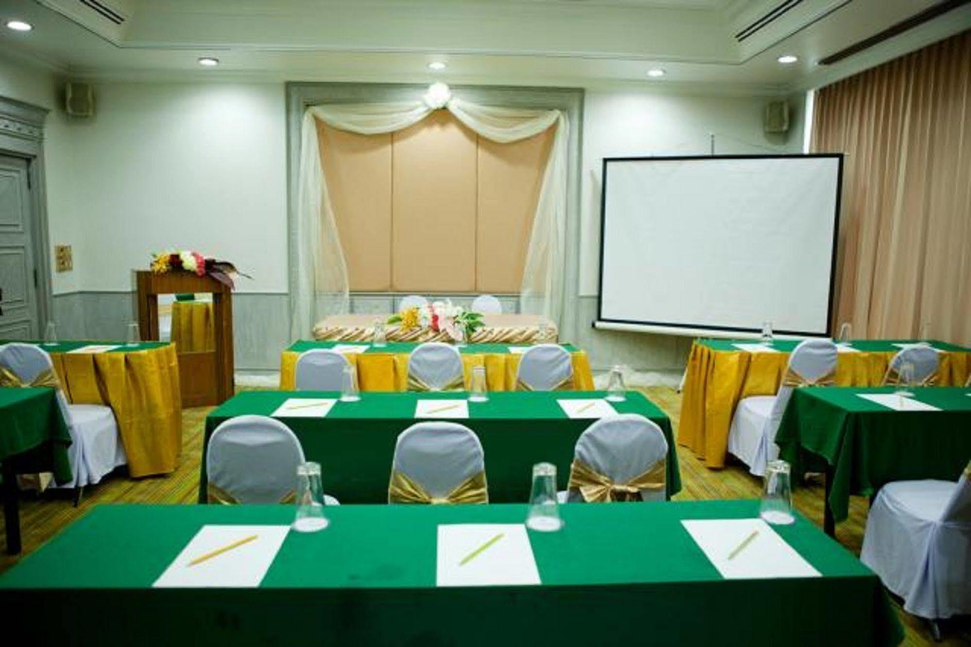 Hotel Courtyard By Marriott Phuket Town Exteriér fotografie